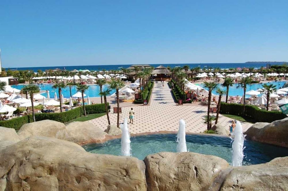 Продава се Двустаен апартамент в к.к. Слънчев бряг - 82 кв.м за 1007 €/кв.м - Снимка #12