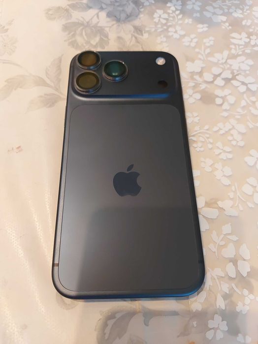 Iphone 17 pro max 256gb 12 ram