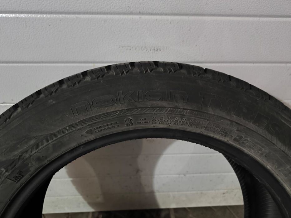 Шины Nokian 235/55/R20