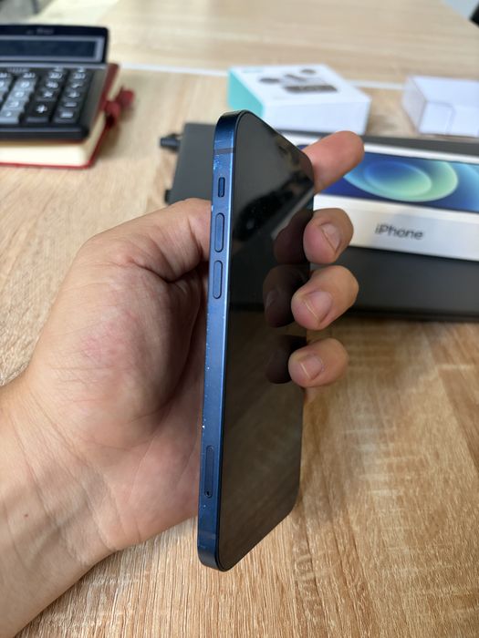 iPhone 12 128 blue