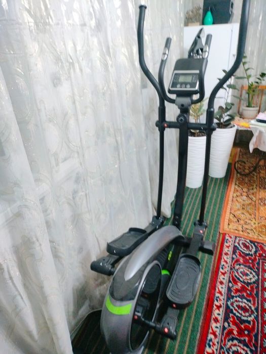 Продам эллиптический тренажёр