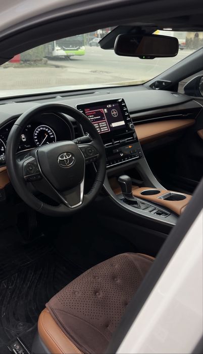 Toyota Avalon Limited full