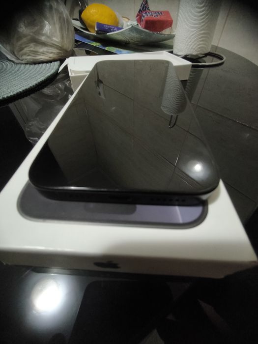 iPhone 16 pro max 97 baterie