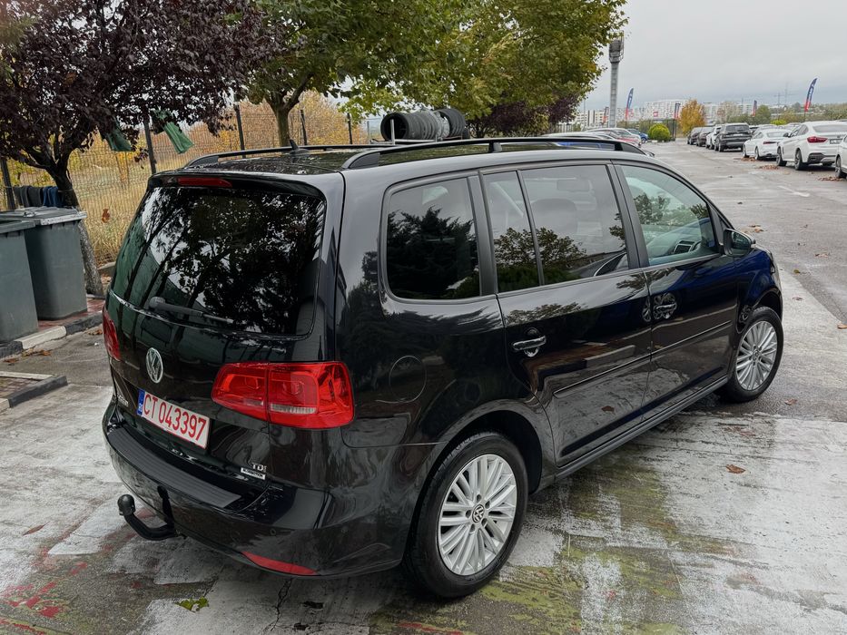 VOLKSWAGEN Touran 2015 — imagine 3