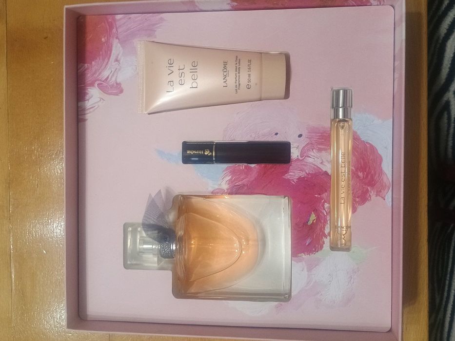 Продавам комплект на Lancome