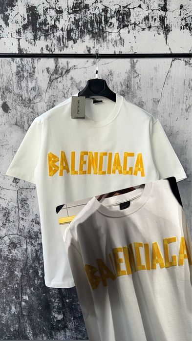 Tricou unisex Balenciaga