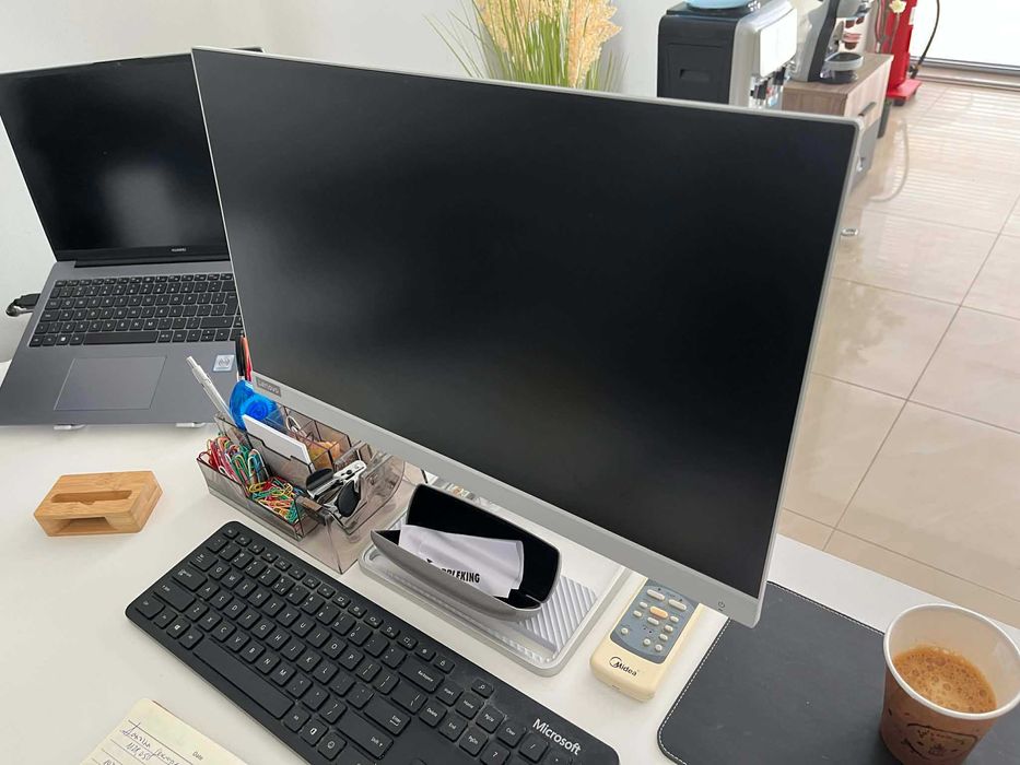 Монитор Леново 22 инча