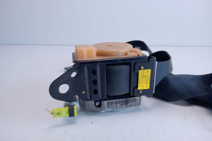 Centura stanga fata 73220-05051 Toyota Avensis a 2-a generatie T25