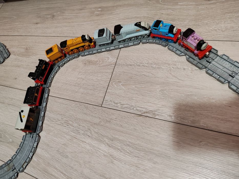 Vând trenuleț Thomas