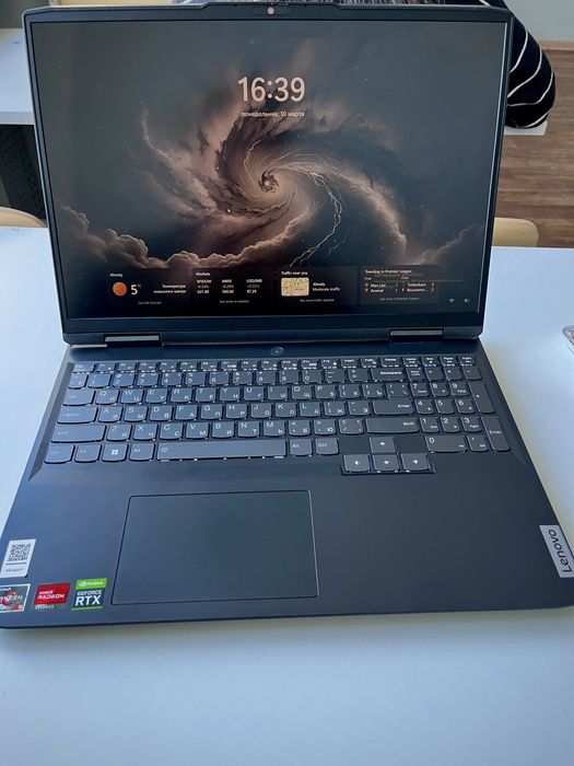 Игровой ноутбук, леново