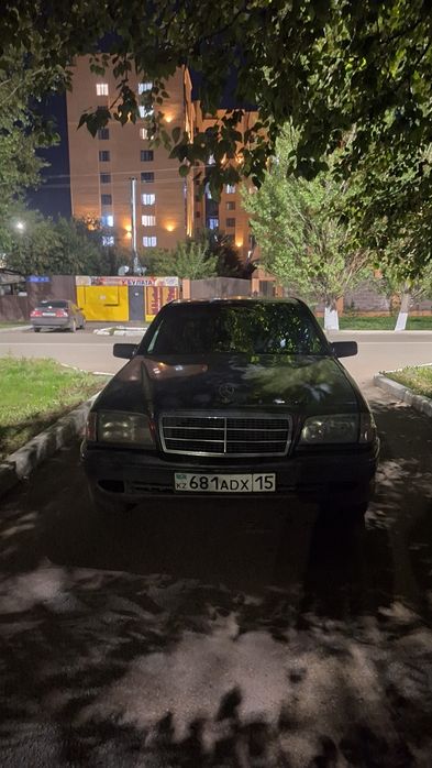 Продам мерседес с180