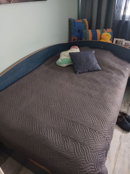 Мебели за юношеска стая