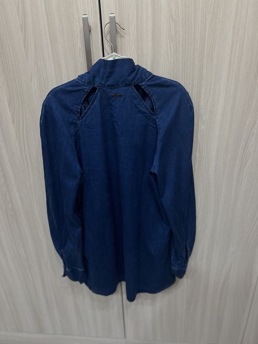 Блуза Guess. Оригинал