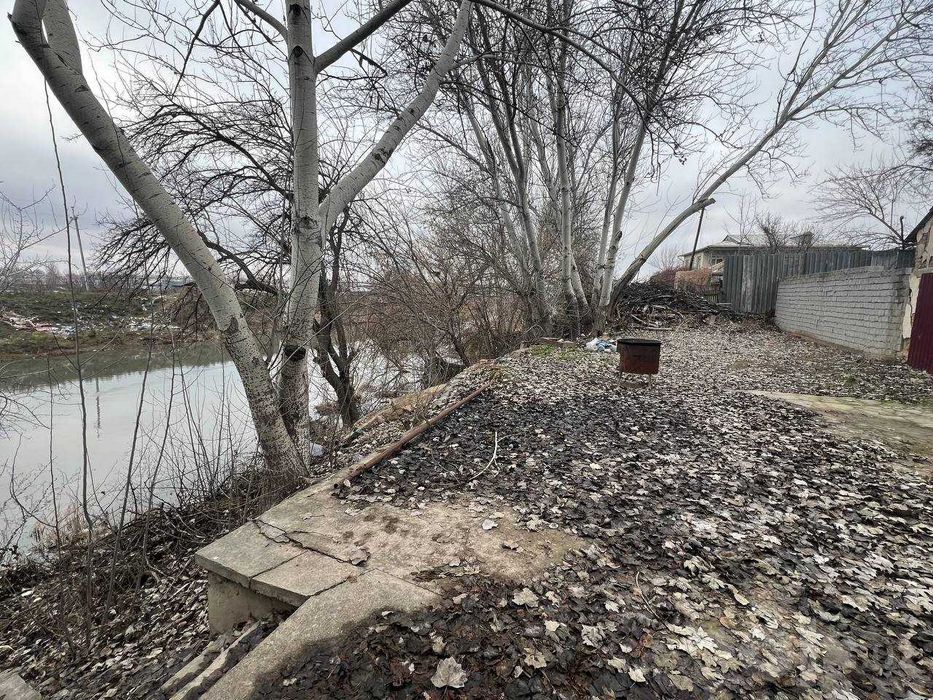 Сдаётся 5 комнатный дом, 20 соток земли. в Халкабаде