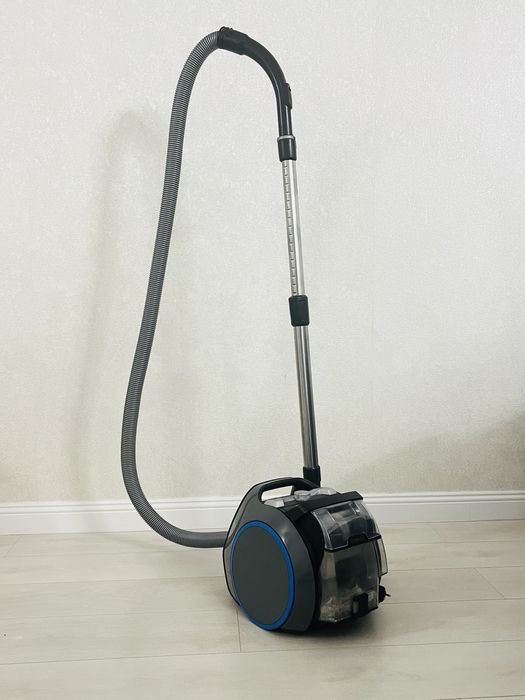 Aspirator cu fir miele