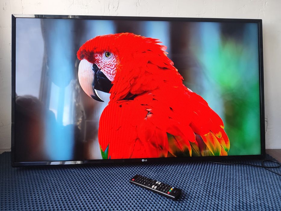 Телевизор LG 43 дюйма (109см)