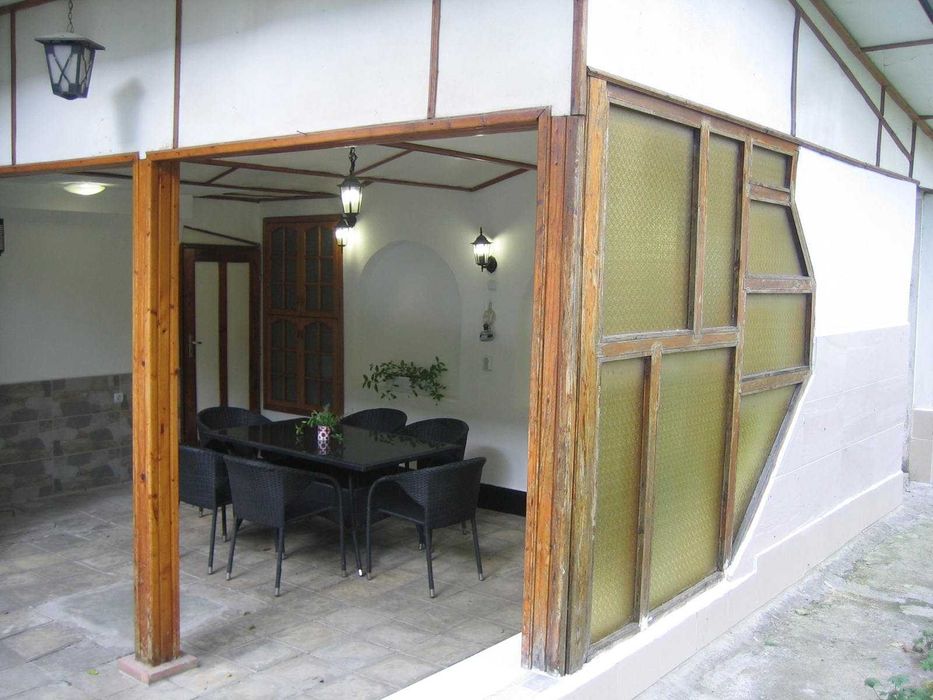 Дава се под наем Къща в Варна, Възраждане 1 - 225 кв.м за 1019.49 € - Снимка #2