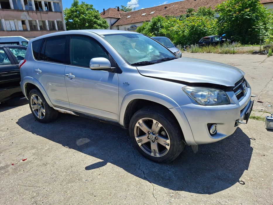 Toyota RAV4  2009г 2.2dcat 4x4 автомат-на части!