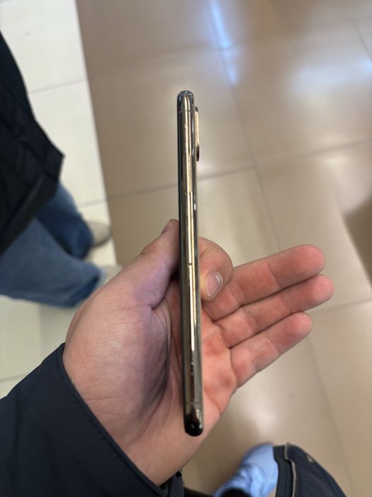 Продам айфон хс 64гб идеал