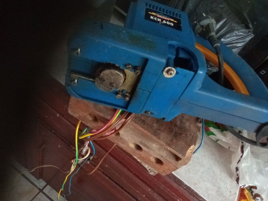 Рам памет, електронна скраб със злато , електромотори.