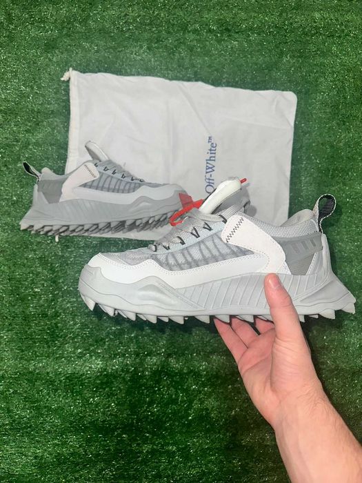 Off-White ODSY Sneakers – Grey