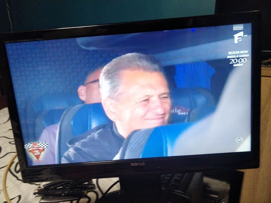 Vând tv led HD Teletech 20"
