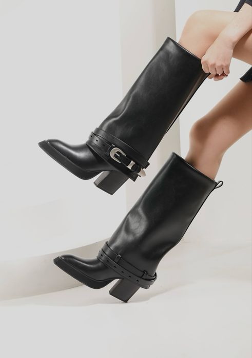 Продам новые сапоги 38р