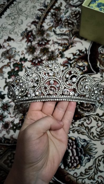 Блестящее вечернее платье.Вечерний ансамбль в пол.Корона в подарок.