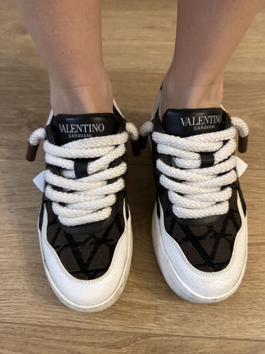Adidasi dama Valentino 36