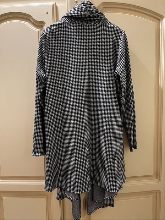 Sacouri Zara, blaizer Lo Spaccio( nu massimo dutti)