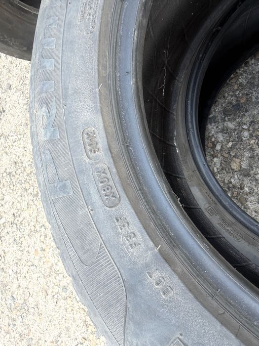 Автомобилни гуми  Мишелин 215/55/17.