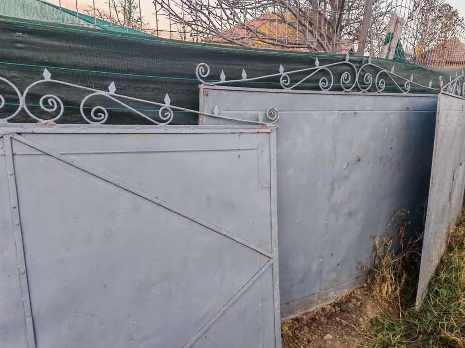 Vand panouri pentru gard