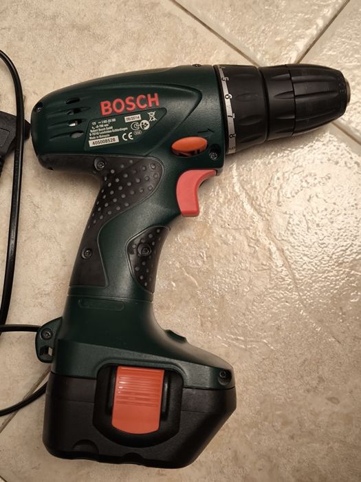 Винтоверт Bosch psr 12