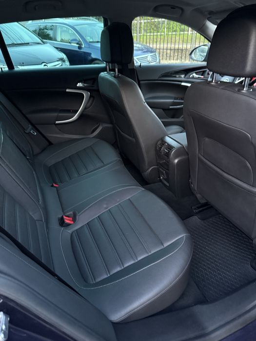 Posibilitate Rate Opel Insignia Cosmo 4x4, Garantie 12 36 luni