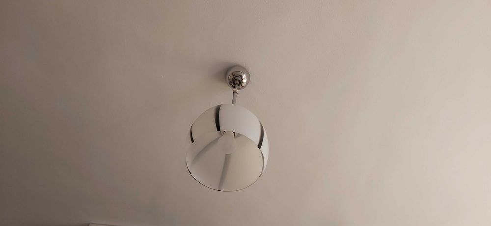 Полилей от стъкло и метал