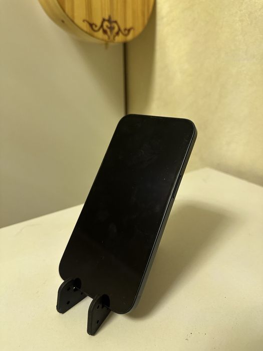 Продаётся iPhone 13 256 гб