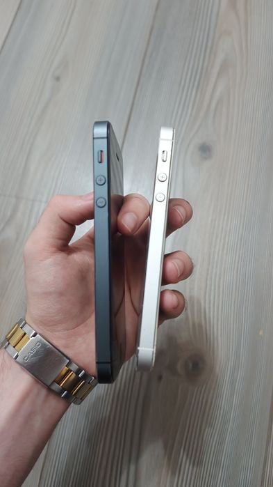 iPhone 5 pentru piese (2 bucăți)