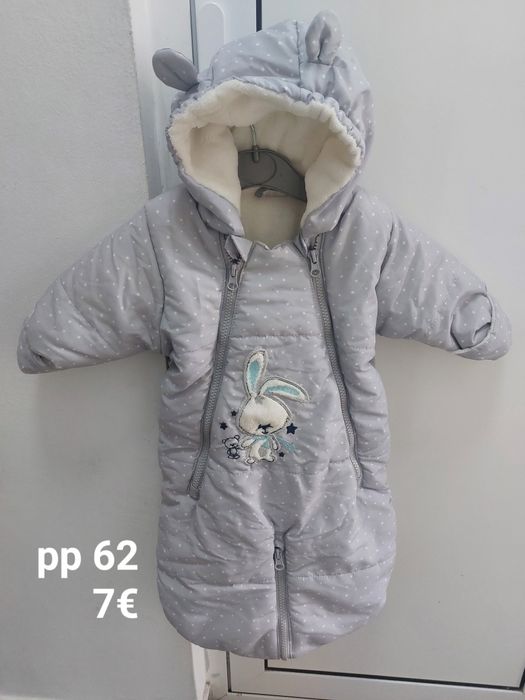 Бебешки зимни космонавти