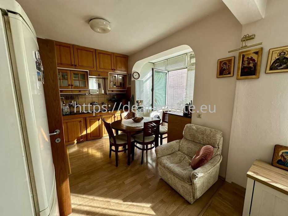 Продава се Тристаен апартамент в Благоевград, Широк център - 97 кв.м за 1314 €/кв.м - Снимка #4