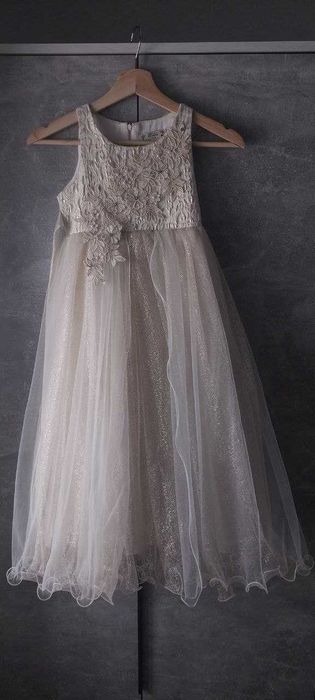 Красивое платье для девочки