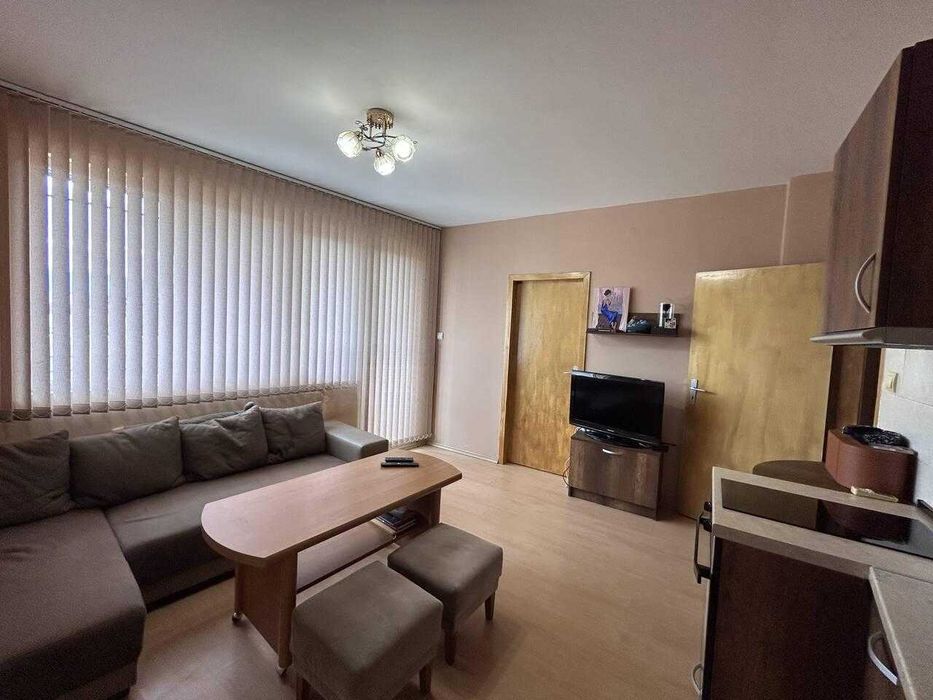 Продава се Двустаен апартамент в Пловдив, Каменица 2 - 64 кв.м за 2079 €/кв.м - Снимка #2