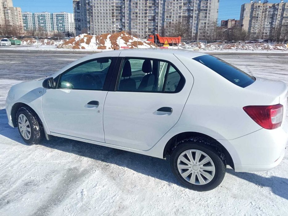 Renault Logan 2018 года, с небольшим пробегом