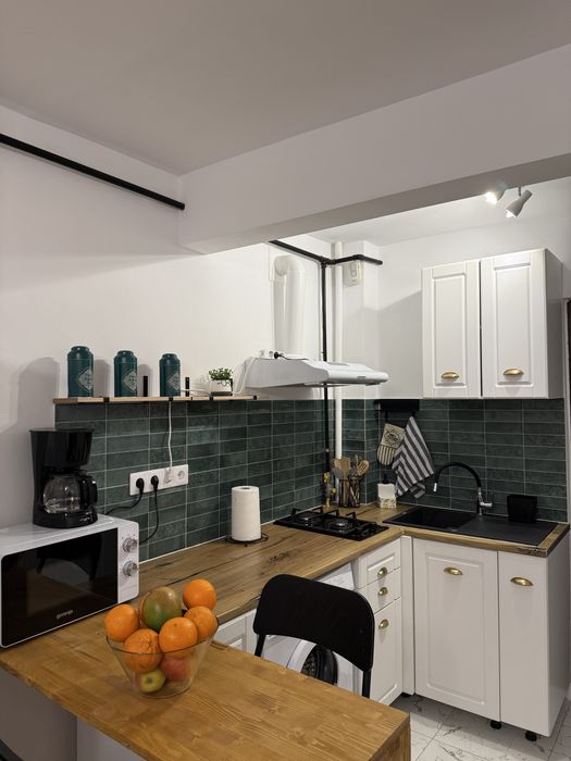 Garsoniera de inchiriat, recent renovata