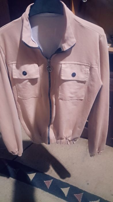 Kiyilgan lekin yangi qizlar spartifkasi