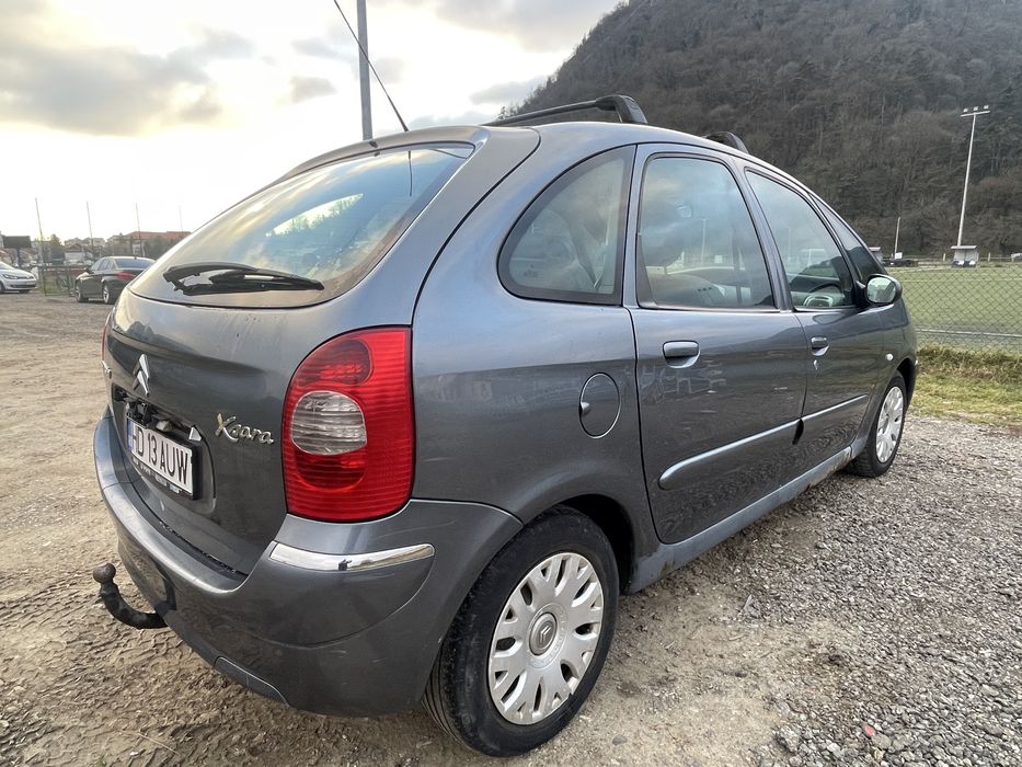 Vând Citroen XSARA Picasso