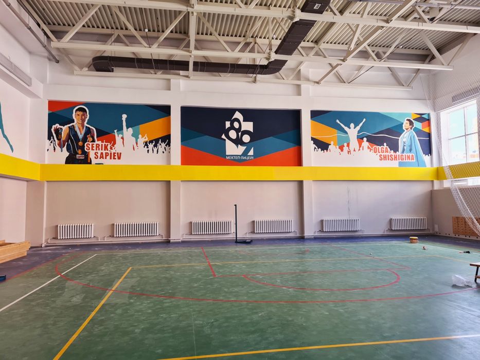 Роспись стен. Муралы. Барельеф. Граффити. Стритарт. Художник.