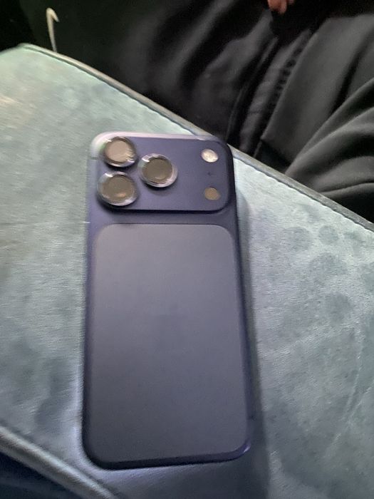 Iphone 17 pro (256 gb)