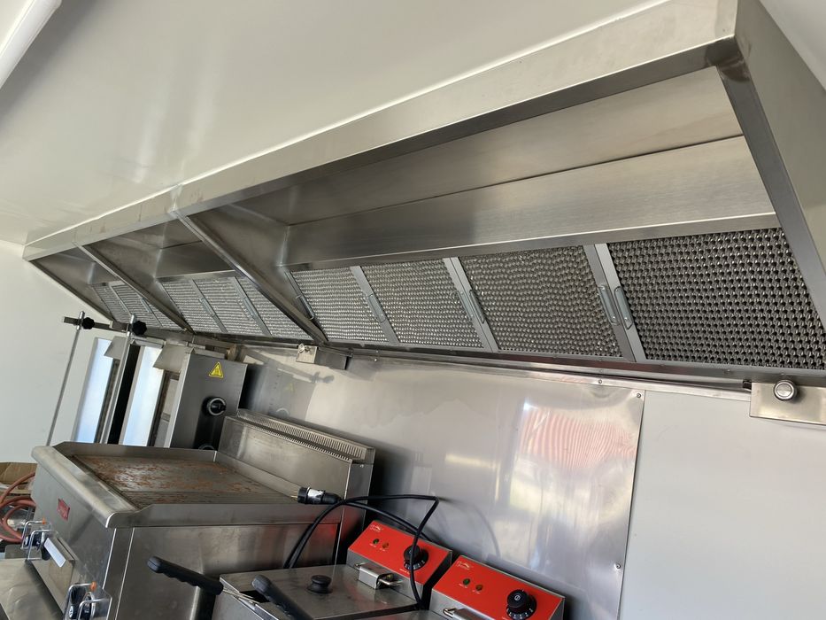 Se vinde Food Truck nefolosit