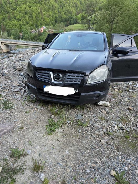Nissan Qashqai 4x4 2.0 diesel întreagă sau pentru dezmembrări!