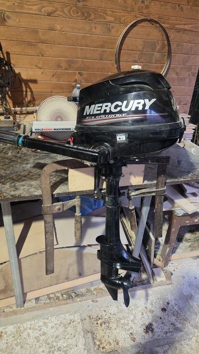 Извънбордов двигател